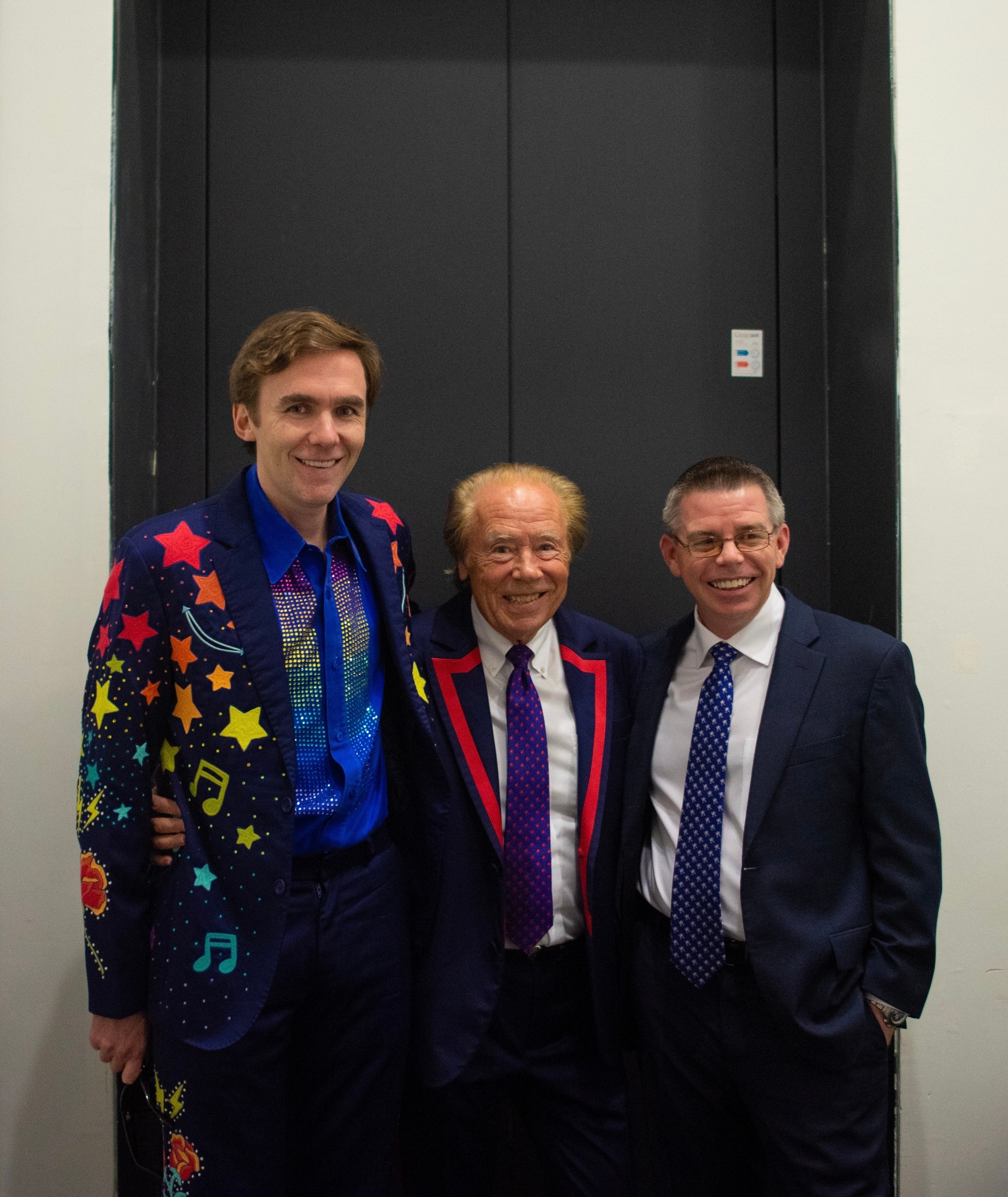 Tom Cridland with Nigel Olsson backstage at Capitólio, Lisbon